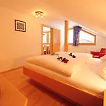 Bed & Breakfast Haus Enzian