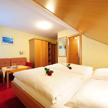 Haus Enzian Bed and breakfast