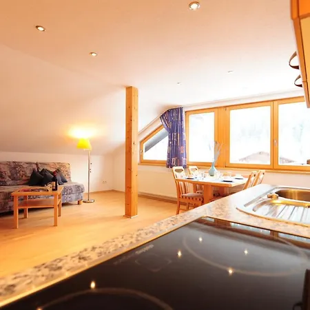Haus Enzian Санкт-Антон-ам-Арльберг