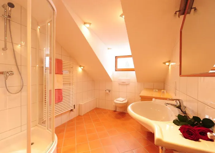 Haus Enzian לינה וארוחת בוקר 3*