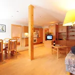 Alojamento de Acomodação e Pequeno-almoço Haus Enzian Sankt Anton am Arlberg