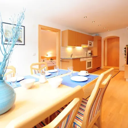 Bed & Breakfast Haus Enzian St Anton am Arlberg