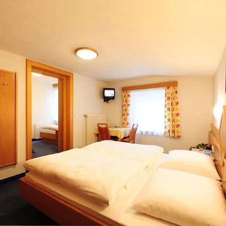 Bed & Breakfast Haus Enzian *